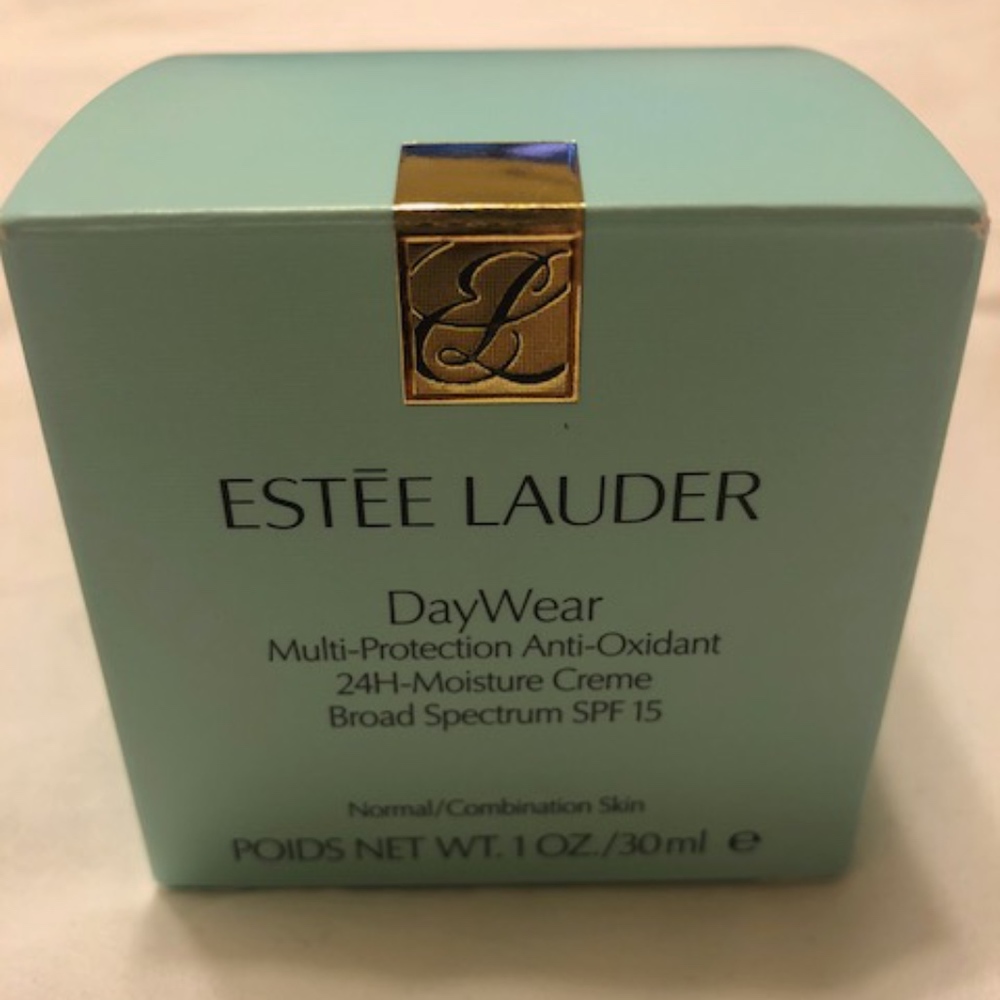 DayWear Multi-Protection Anti-Oxidant 24H-Moisture